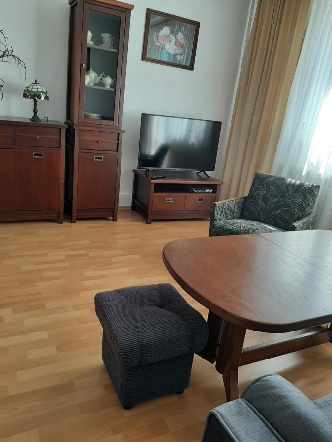 Apartament - 3 Pokojowe Dwupoziomowe Mieszkanie Z Ogrodem โครโควา ภายนอก รูปภาพ