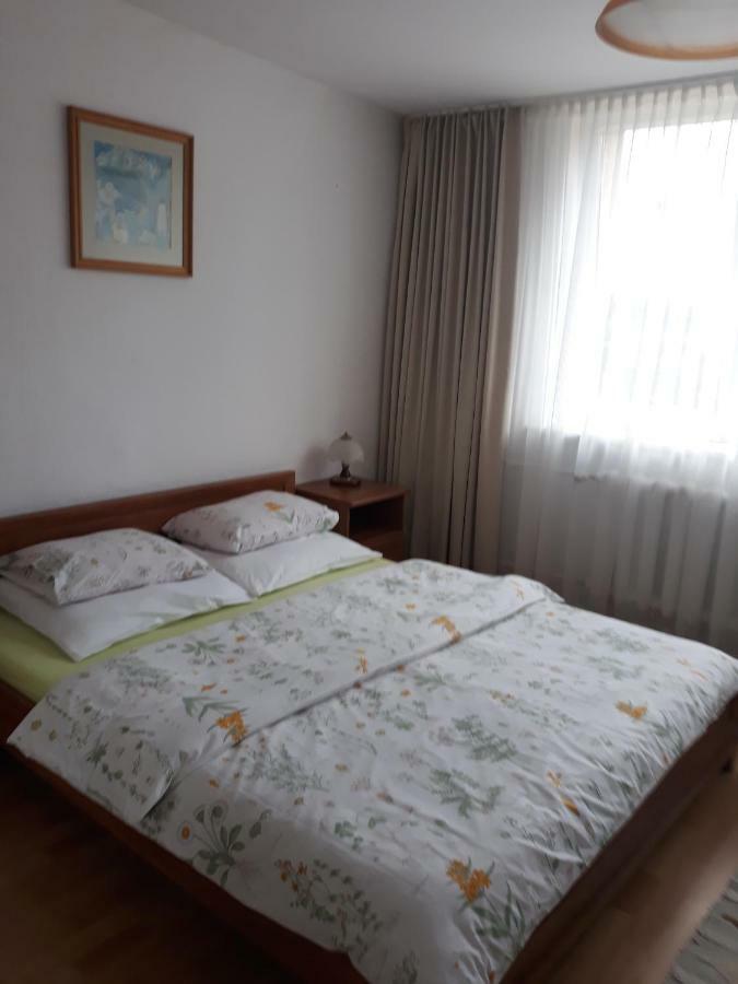 Apartament - 3 Pokojowe Dwupoziomowe Mieszkanie Z Ogrodem โครโควา ภายนอก รูปภาพ